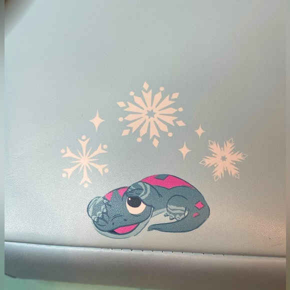 Disney x Loungefly Frozen’s Elsa & Bruni Backpack - Picture 6 of 8